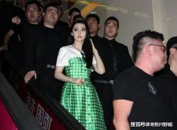 科技之光重塑明星生活体验明星仗引领生活变革