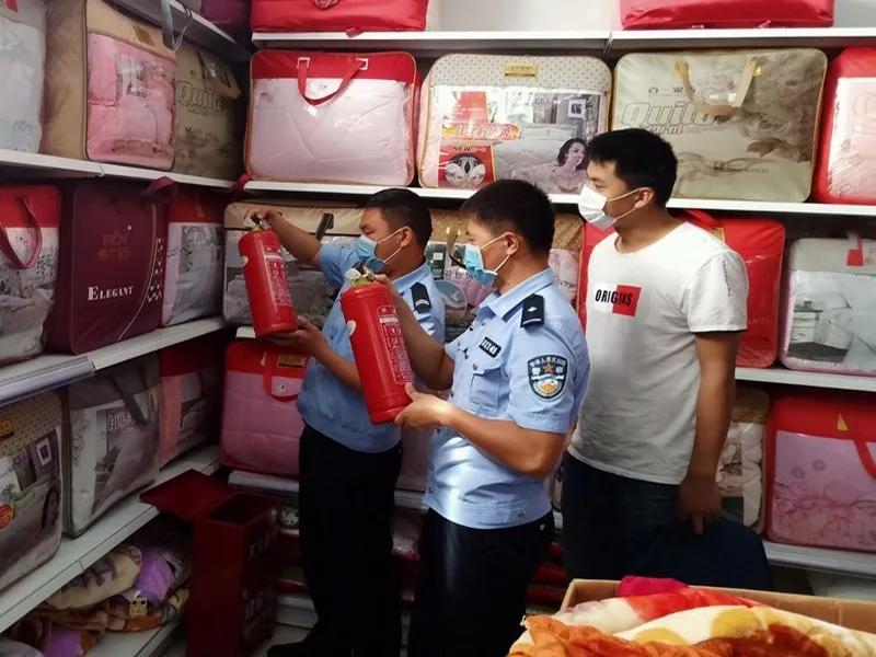 昆明火灾最新动态，小巷特色小店在烈火中的命运